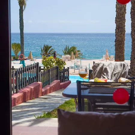 Primera Linea De Playa Appartamento San Bartolomé