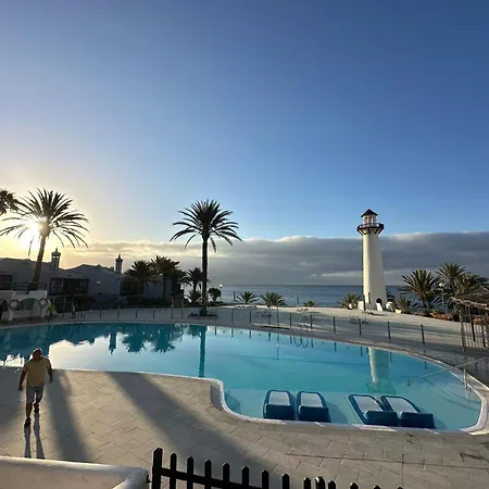 Primera Linea De Playa San Bartolomé